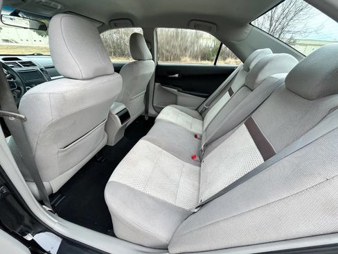 Used 2012 Toyota Camry LE image 13