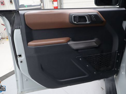 Used 2022 Ford Bronco Outer Banks AWD/4WD image 12