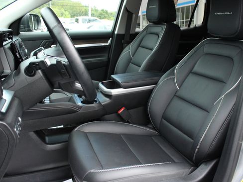 Used 2026 GMC Terrain Denali w/ LPO, Floor Liner Package AWD/4WD image 14