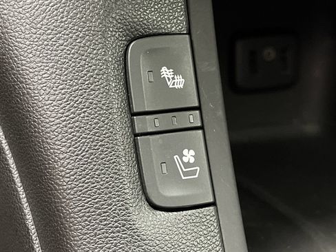 Used 2017 GMC Acadia Denali w/ Technology Package AWD/4WD image 25