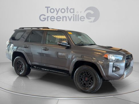 Used 2021 Toyota 4Runner TRD Off-Road Premium w/ Moonroof Package AWD/4WD image 8