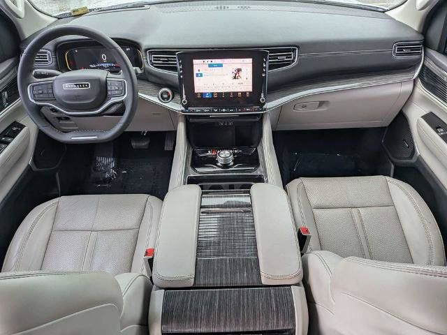 Used 2022 Jeep Wagoneer Series III RWD image 14