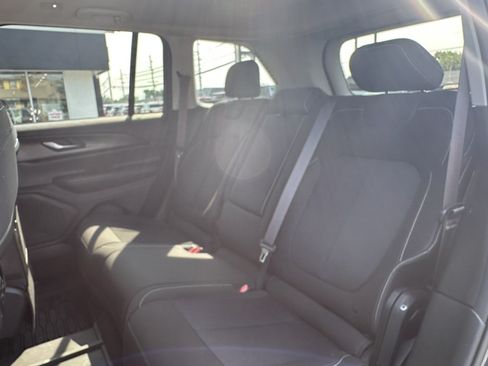 Used 2023 Jeep Grand Cherokee Laredo AWD/4WD image 15