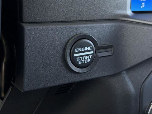 New 2025 Ford Bronco 4-Door AWD/4WD image 16