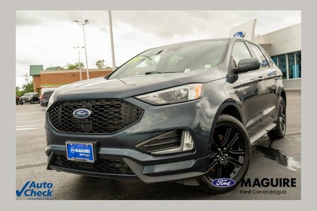 Used 2022 Ford Edge ST-Line w/ Cold Weather Package AWD/4WD image 1
