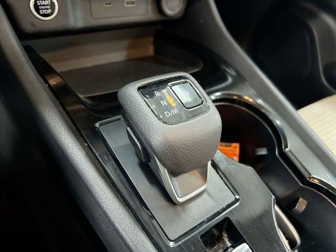 Used 2023 Nissan Rogue SV AWD/4WD image 17
