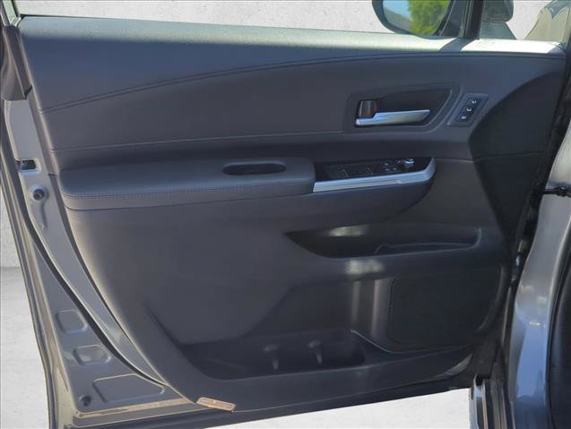 Used 2026 Toyota Sienna Platinum AWD/4WD image 7