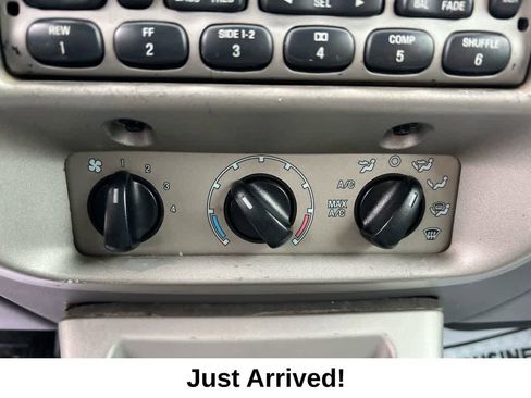 Used 2001 Ford Explorer Sport Trac 4x4 image 27