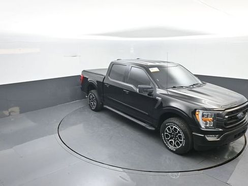 Certified 2021 Ford F150 XLT w/ Equipment Group 302A High image 18