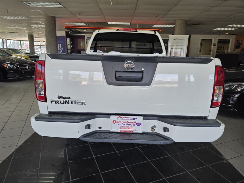 Used 2021 Nissan Frontier S RWD image 5