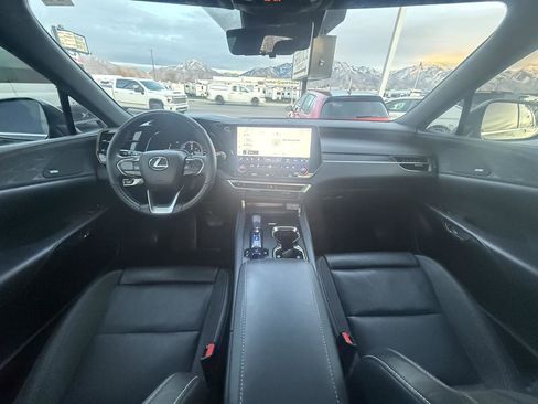 Used 2024 Lexus RX 350 image 17