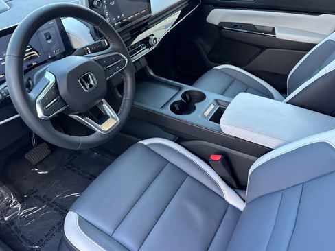 Used 2024 Honda Prologue Touring image 4