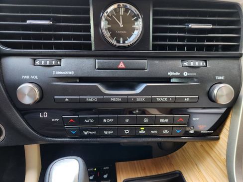 Used 2022 Lexus RX 350L FWD w/ Premium Package image 18