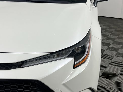 Used 2021 Toyota Corolla LE w/ LE Convenience Package FWD image 11