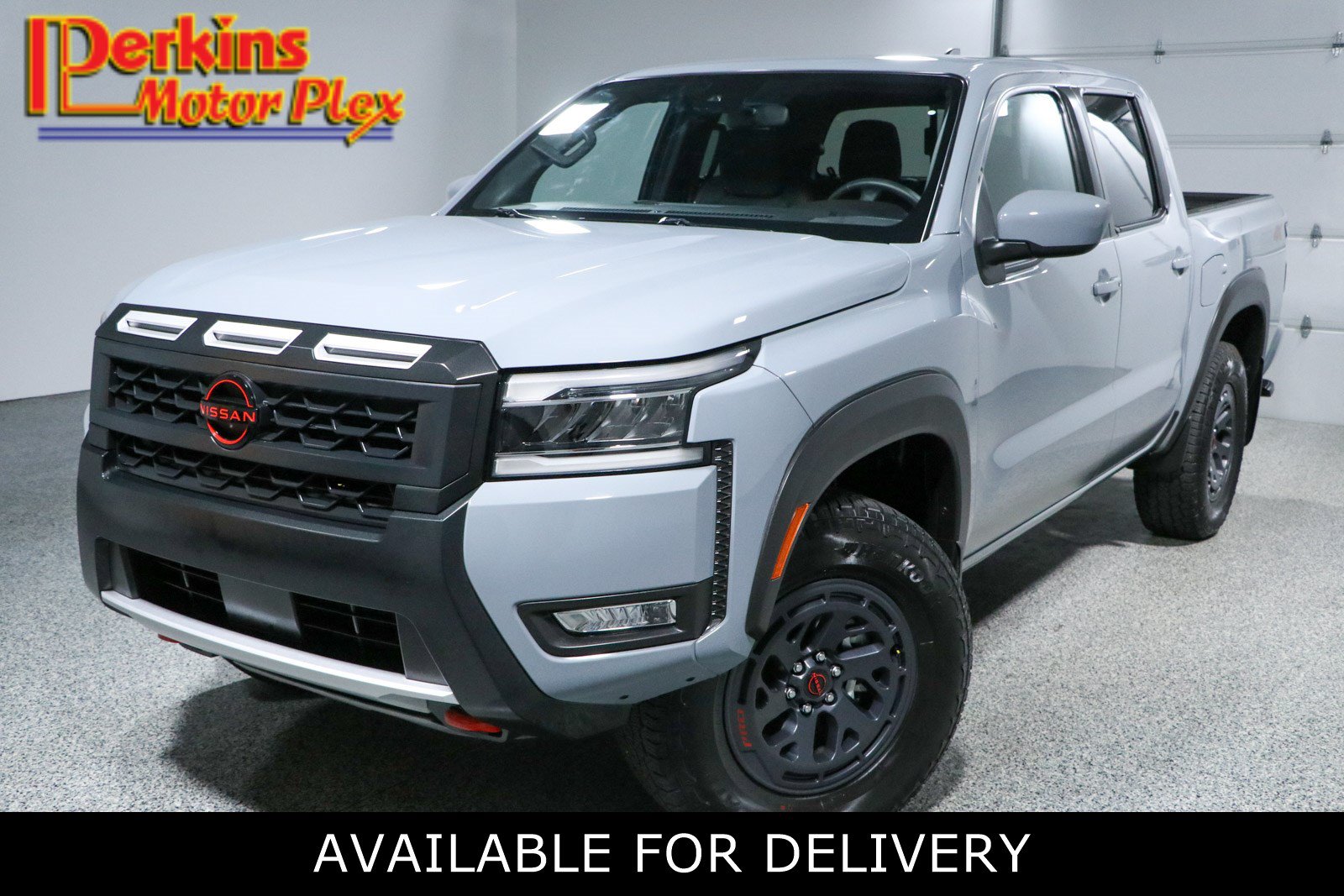 Used 2025 Nissan Frontier PRO-4X w/ Interior Protection Package AWD/4WD image 1