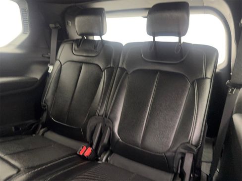 Used 2024 Jeep Grand Cherokee L Limited w/ Luxury Tech Group II image 41