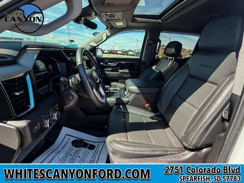Used 2024 GMC Sierra 1500 Denali w/ Technology Package AWD/4WD image 6
