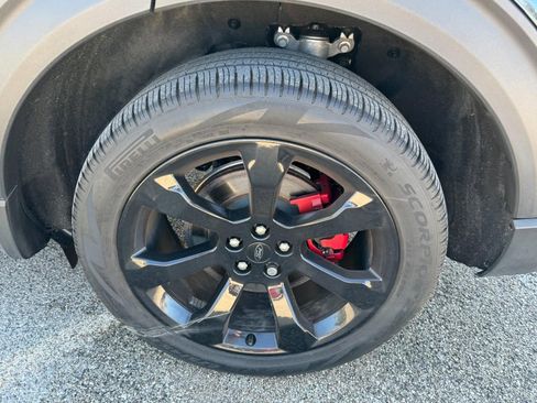 Used 2023 Ford Explorer ST w/ Equipment Group 401A image 7
