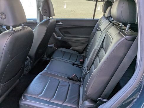 Used 2018 Volkswagen Tiguan SEL Premium FWD image 20