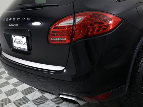 Used 2014 Porsche Cayenne Diesel Platinum Edition AWD/4WD image 55