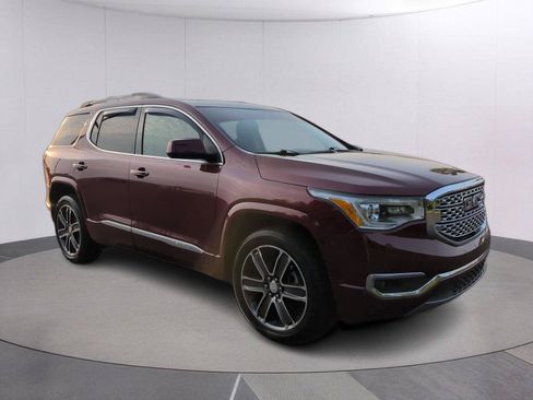 Used 2018 GMC Acadia Denali w/ Technology Package FWD image 7