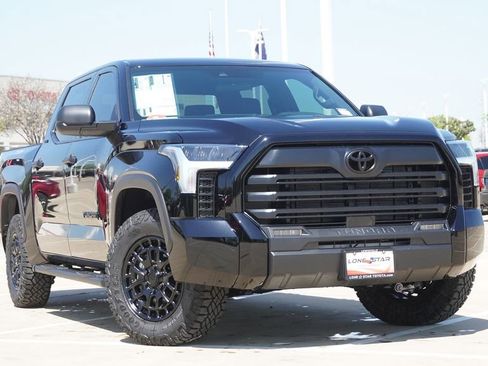 Used 2026 Toyota Tundra SR5 image 2
