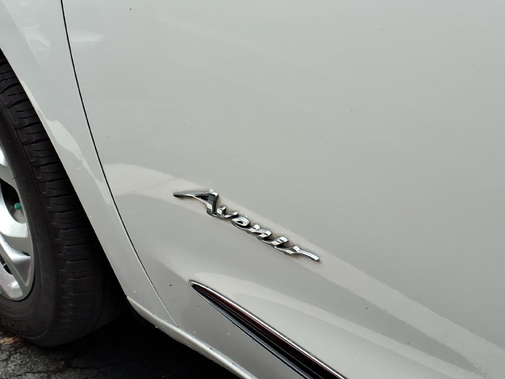 Used 2020 Buick Enclave Avenir w/ Avenir Technology Package FWD image 28