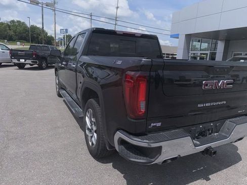 Used 2024 GMC Sierra 1500 SLT w/ SLT Premium Plus Package AWD/4WD image 16