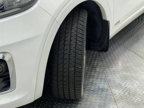 Used 2019 Kia Sorento SX AWD/4WD image 38