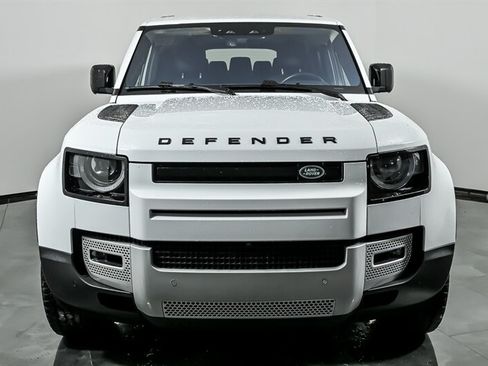 Used 2020 Land Rover Defender 110 HSE AWD/4WD image 4