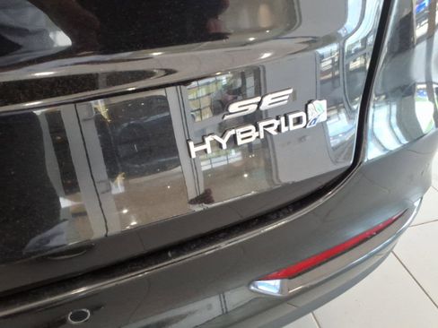 Used 2019 Ford Fusion SE FWD image 15