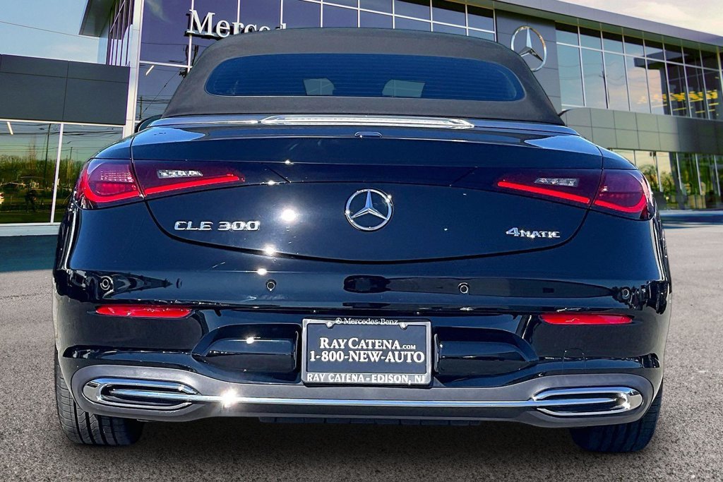 Certified 2025 Mercedes-Benz CLE 300 4MATIC Cabriolet image 4