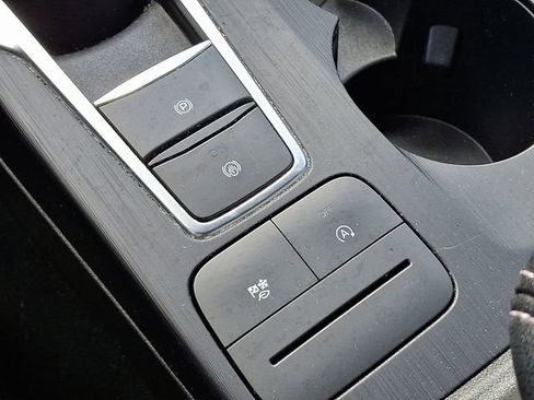 Used 2022 Ford Escape SE w/ Convenience Package image 28