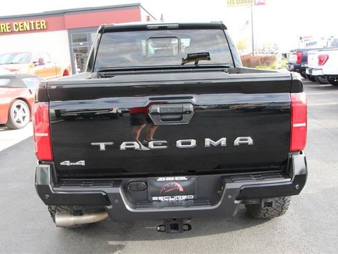 Used 2024 Toyota Tacoma SR5 image 7