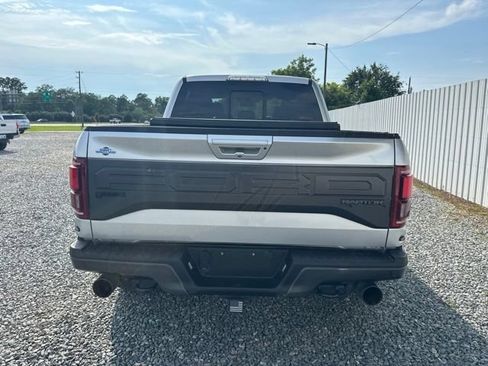 Used 2017 Ford F150 Raptor w/ Equipment Group 802A Luxury AWD/4WD image 4