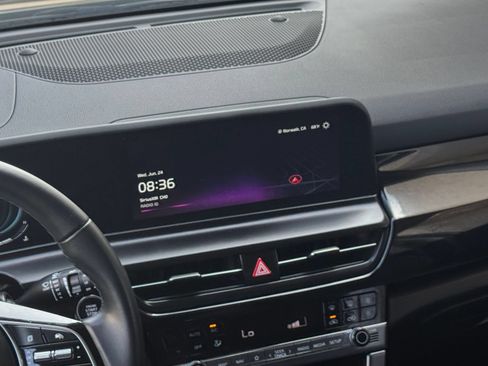 Used 2025 Kia Seltos S FWD image 17