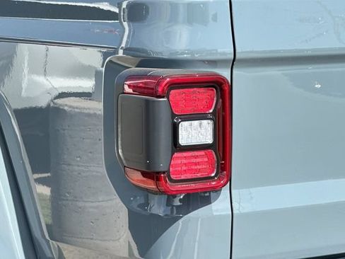 New 2026 Jeep Gladiator Mojave AWD/4WD image 24