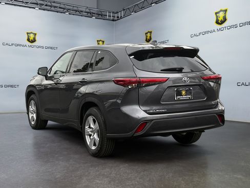Used 2020 Toyota Highlander L image 3