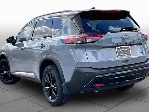 Certified 2023 Nissan Rogue SV w/ SV Premium B Package FWD image 12