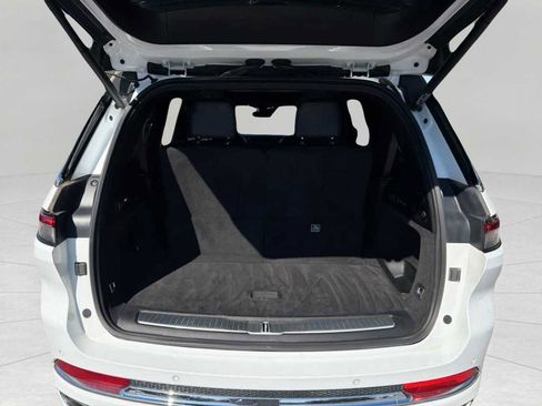 Used 2021 Jeep Grand Cherokee L Overland w/ Luxury Tech Group IV image 7