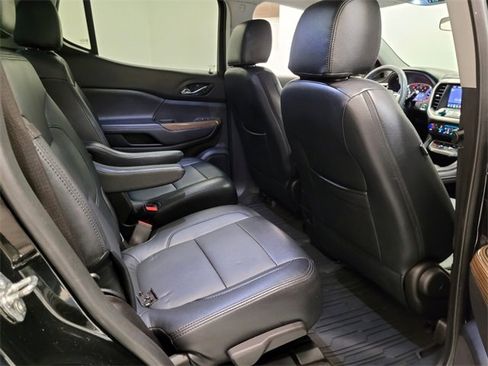 Used 2022 GMC Acadia SLE w/ Driver Convenience Package image 13