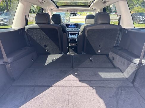 New 2026 Mercedes-Benz GLS 450 4MATIC image 30
