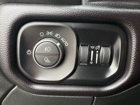 Used 2024 RAM 3500 Laramie w/ Bed Utility Group image 16