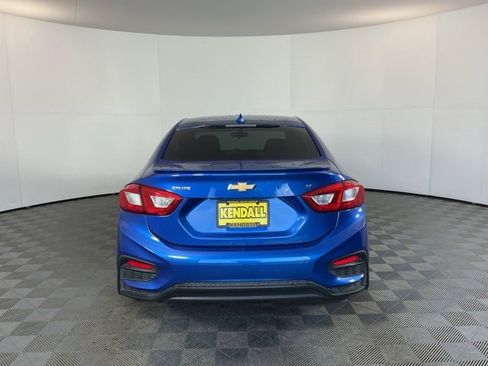 Used 2017 Chevrolet Cruze LT w/ RS Package image 6