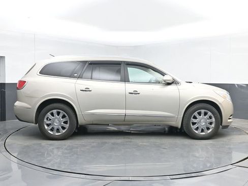 Used 2017 Buick Enclave Leather FWD image 15