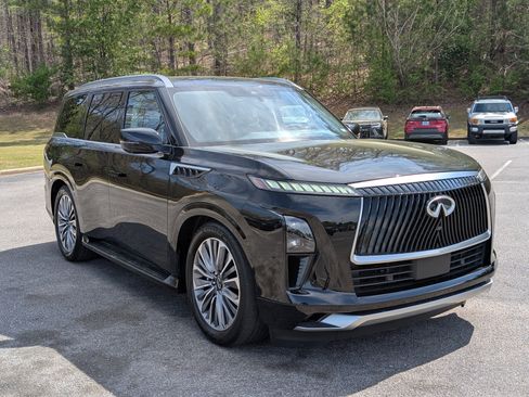 Used 2025 INFINITI QX80 Sensory image 11