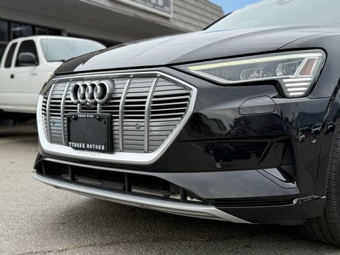 Used 2019 Audi e-tron Premium Plus image 68