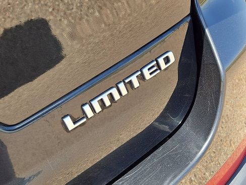 Used 2024 Jeep Grand Cherokee L Limited w/ Luxury Tech Group II AWD/4WD image 13