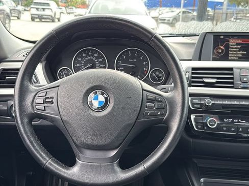 Used 2017 BMW 320i Sedan RWD image 27