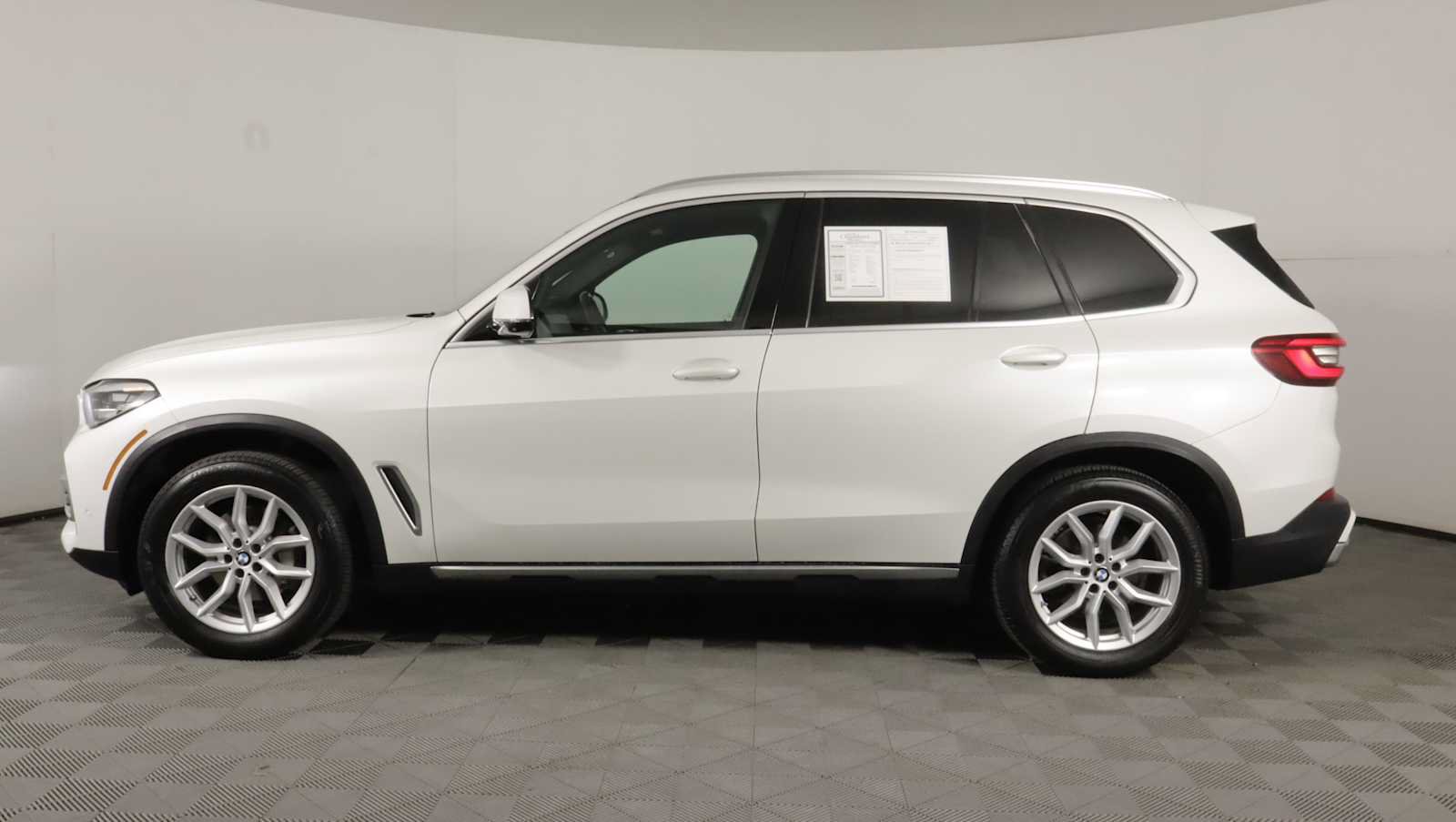 Used 2020 BMW X5 xDrive40i w/ Premium Package AWD/4WD image 8